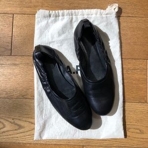 A.P.C Black Ballet Flats Eu40